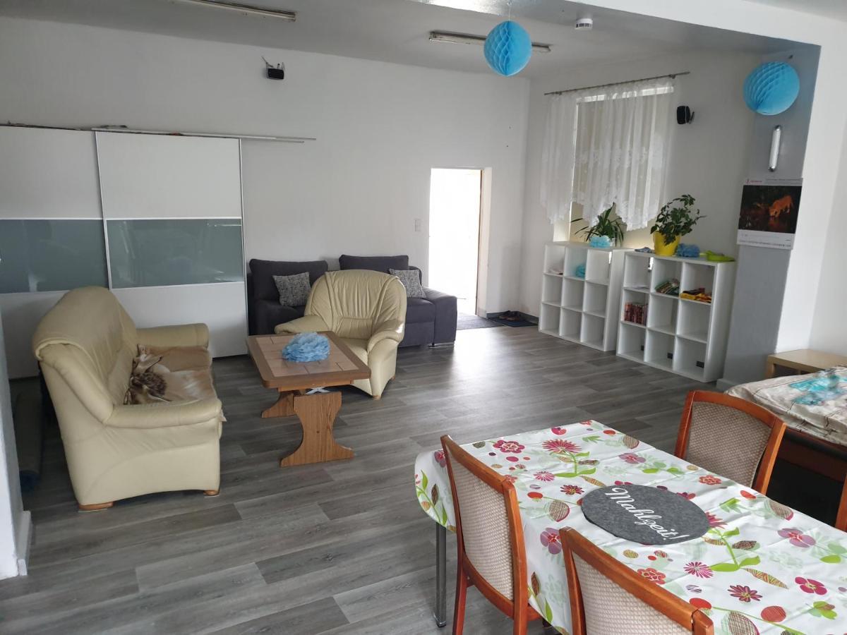 Einraum-Ferienwohnung 46M2 Eisenhuettenstadt-Diehlo Exteriör bild